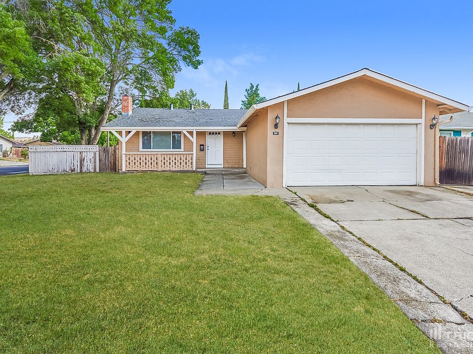 1st image of 800 Meadowlark Dr