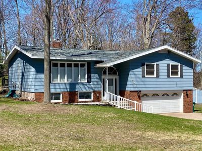802 Lasalle Rd, Marquette, MI, 49855