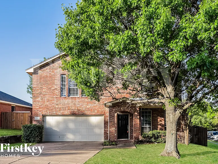 7060 Chapelridge Dr — Photo 1