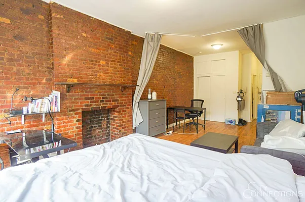 Rented by City Connections Realty | media 19