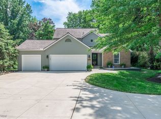 30143 Lake Rd, Bay Village, OH 44140