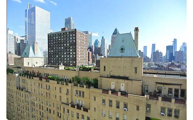 Rented by Douglas Elliman | media 33