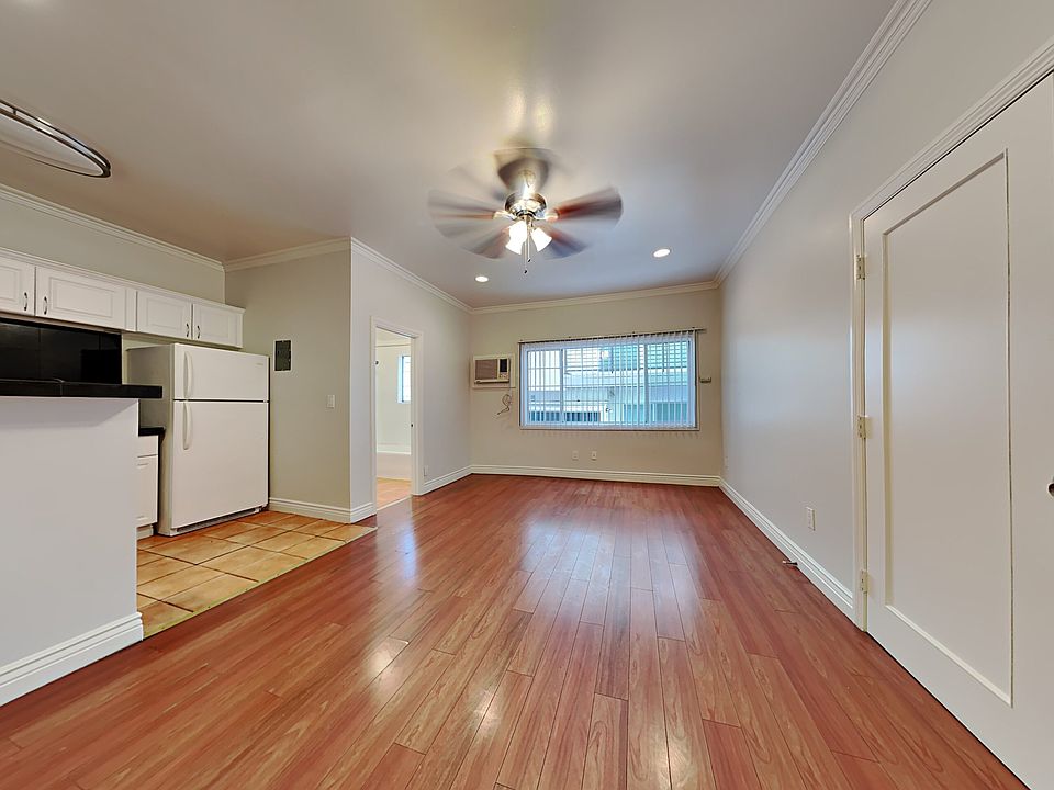 1st image of 1315 N Bronson Ave #103