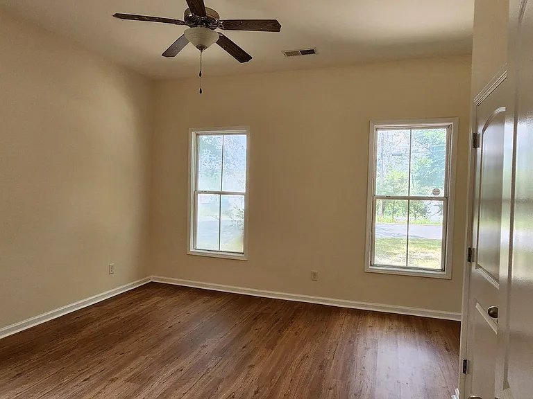1735 Bolton Rd NW — Photo 22