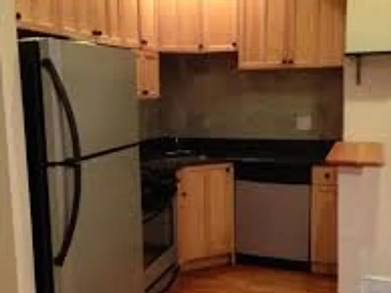 185 Winthrop Rd #A5 — Photo 9