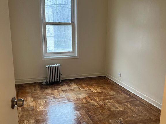 3rd image of 2136 Chatterton Ave #1