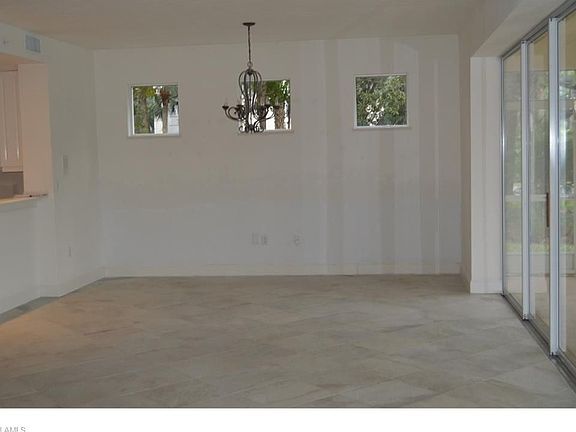 5th image of 740 Waterford Dr Unit 101