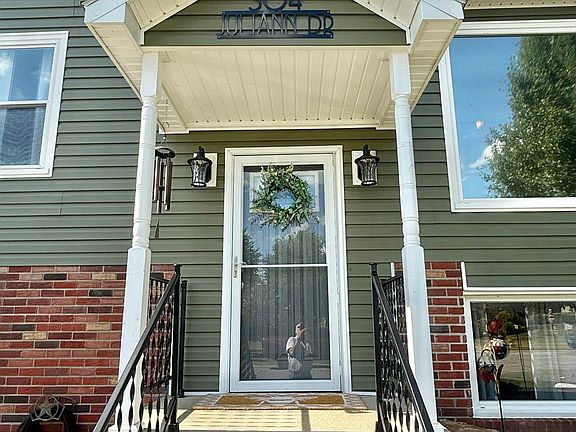 2nd image of 304 Juliann Dr