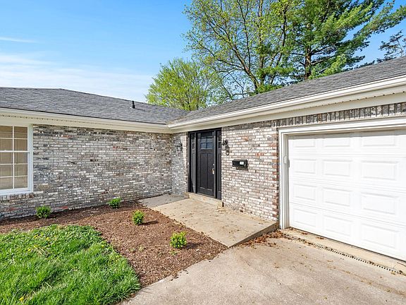 2nd image of 218 Tinderwood Dr