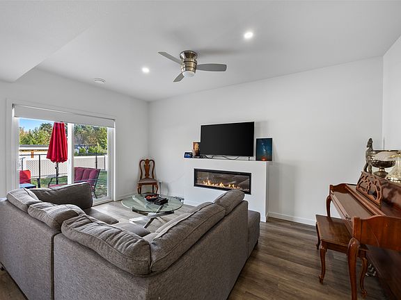 5th image of 2683 Ord Rd #136