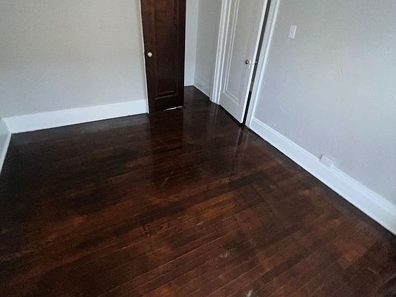 3rd image of 2688 Mayfield Rd #H2