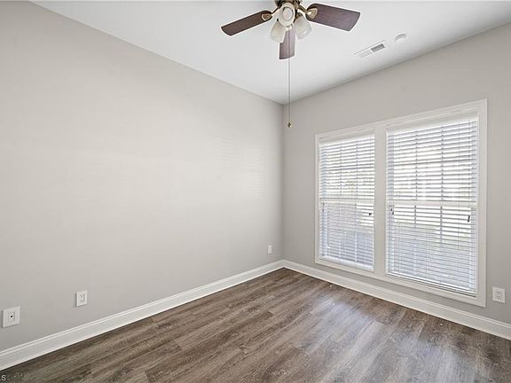 5th image of 5817 Fox Point Cir