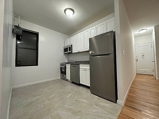 1st image of 165 Pinehurst Ave APT H