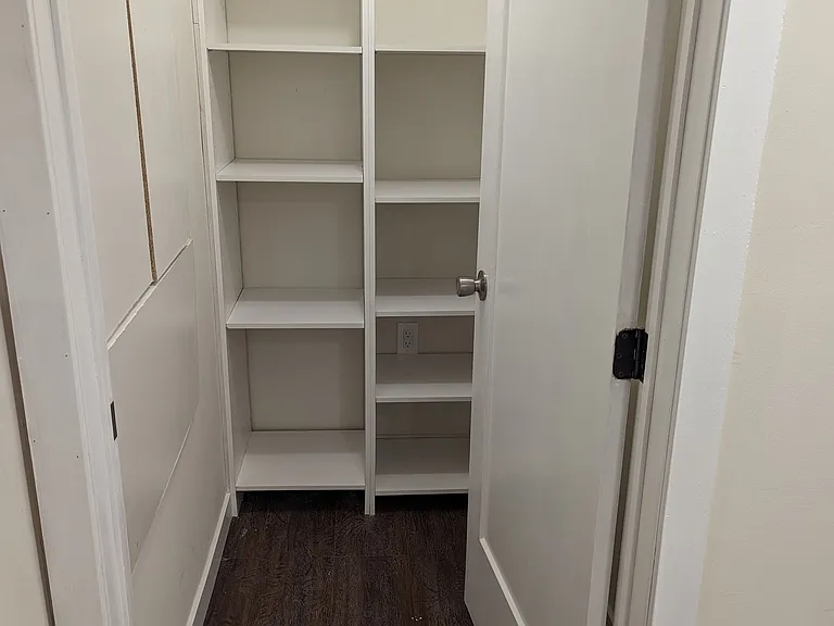 100 Westgate Ave #BASEMENT — Photo 13