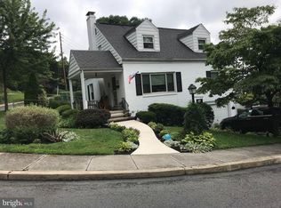 19 Hillside Rd, Reading, PA 19609