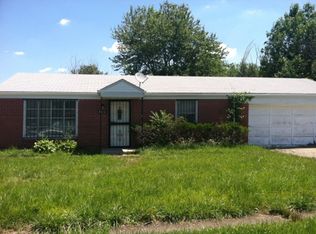 4915 Carver Ct, Louisville, KY 40218