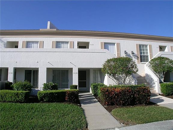 3rd image of 5226 Wedgewood Ln #67