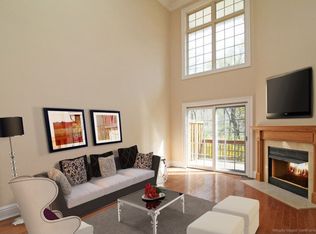 42 Bovensiepen Ct, Roseland, NJ