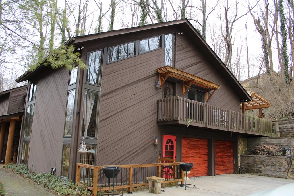 Real estate listing image