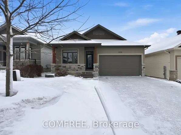 608 Robert Hill St, Mississippi Mills, ON K0A 1A0