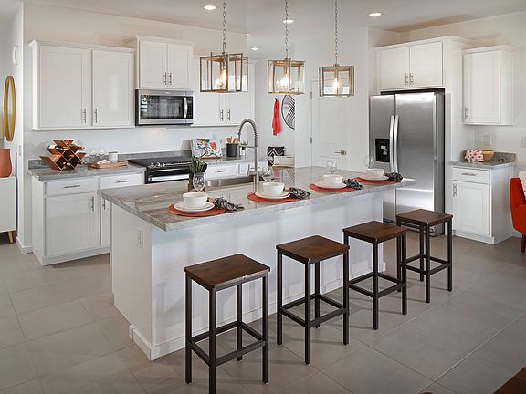 The 1520 modeled at Bella Vista Trails in Phoenix, AZ.