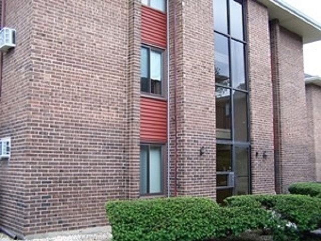 1st image of 15830 Terrace Dr #3N