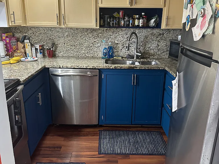 840 SW 74th Ave — Photo 3