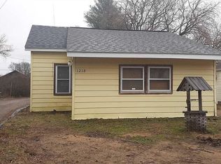 1218 Dandy St, Cadillac, MI 49601