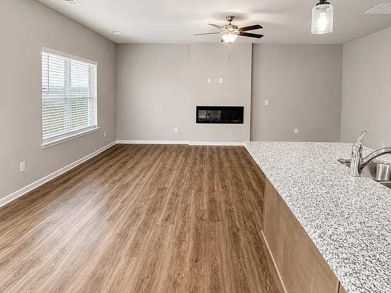 4725 Muskogee Dr — Photo 8