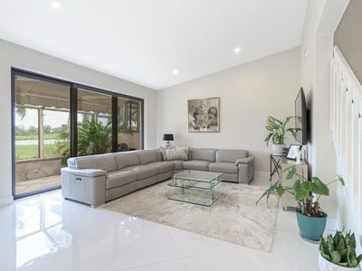 465 Prestwick Circle, Palm Beach Gardens, FL, 33418