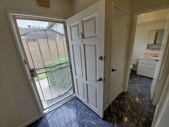 5th image of 12423 Breezewood Dr #3