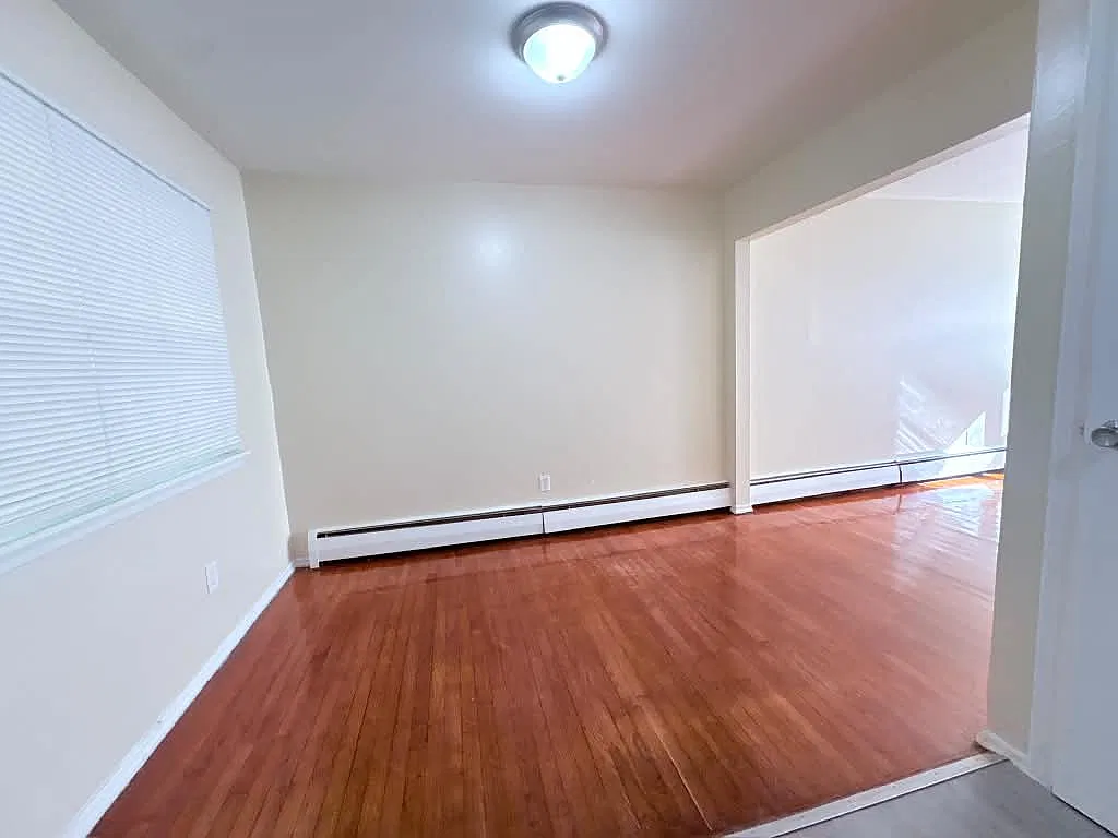 2 bed, $1,700 — Photo 3