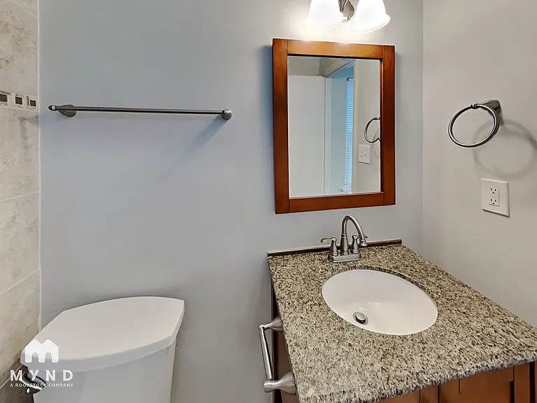 2241 Thornfield Rd — Photo 15
