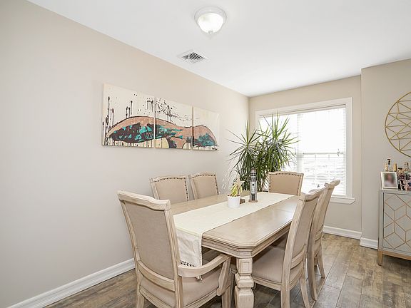 5th image of 102-10 Rockaway Beach Blvd #3C