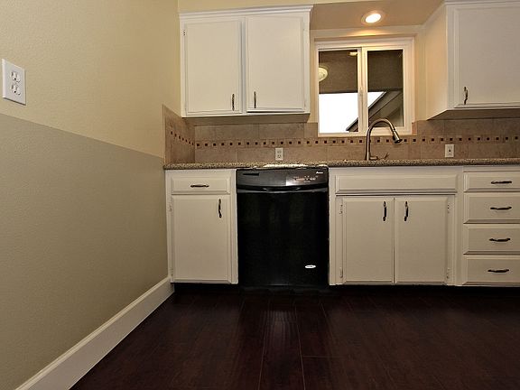 4th image of 4473 N Meridian Ave