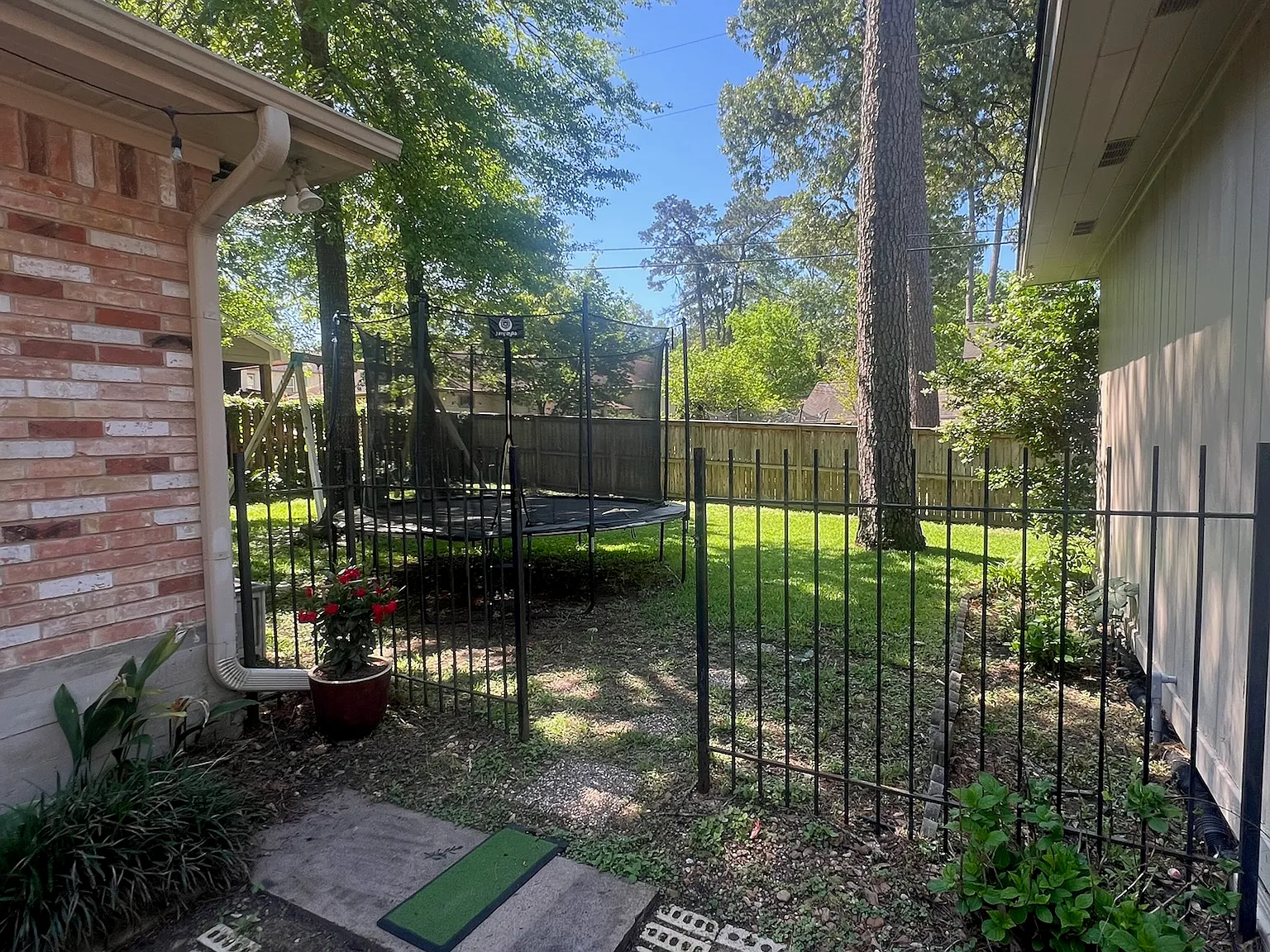 4 bed, 2448 sqft, $2,450 — Photo 4