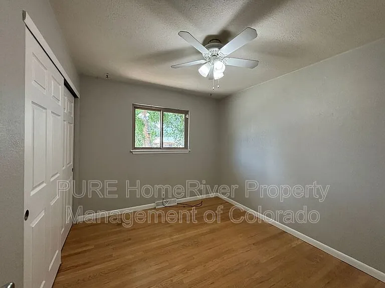 2255 S Clermont St — Photo 15