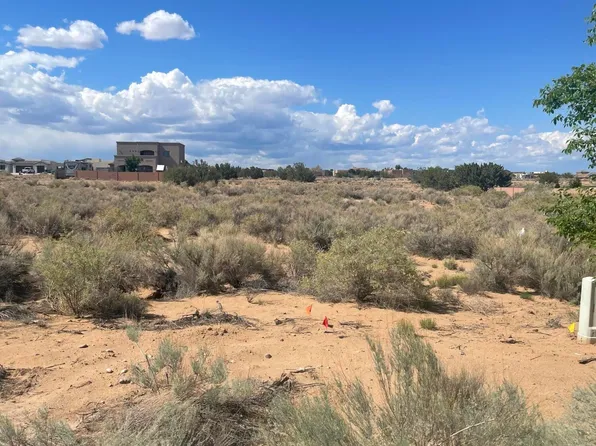Hapsburg Rd NE, Rio Rancho, NM 87144