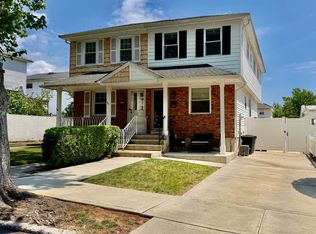 44 Fenway Cir, Staten Island, NY 10308