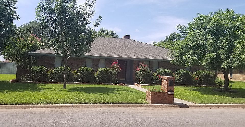 1st image of 3241 Woodhollow Cir