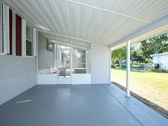 3rd image of 1149 Barefoot Cir