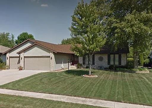 3044 Swanson Pkwy photo 1