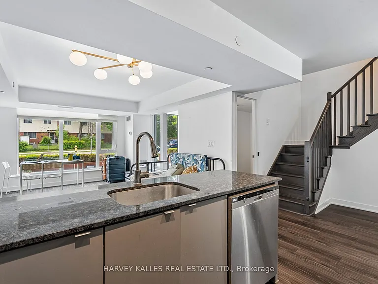 152 Flemington Rd #Townhouse 104 — Photo 20