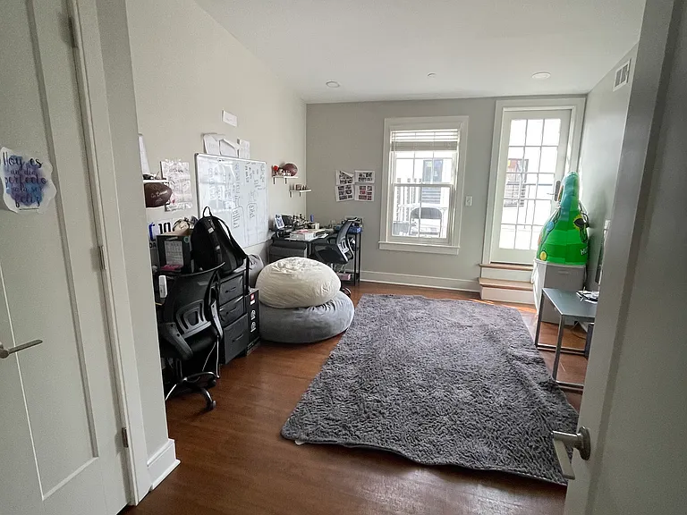 386A Harvard St — Photo 8