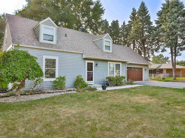 243 N Bobber Ln, Warsaw, IN 46582