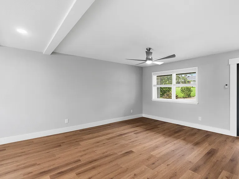 506 Rogers Way — Photo 9