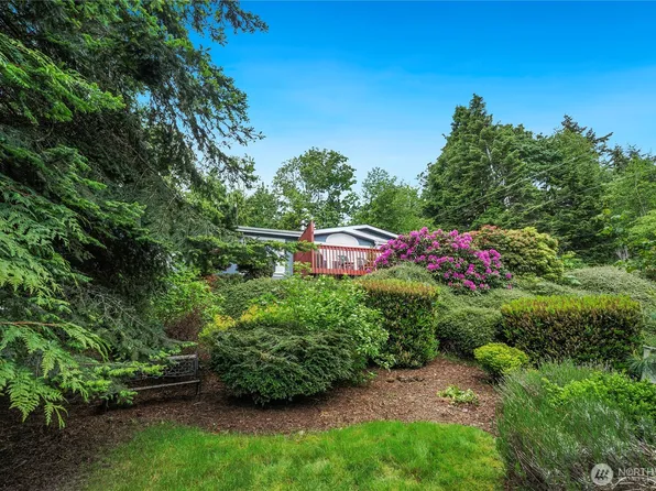 832 Margie Ann Drive, Camano Island, WA 98282