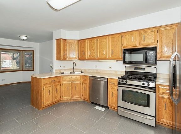 5th image of 17122 Jeremy Ln