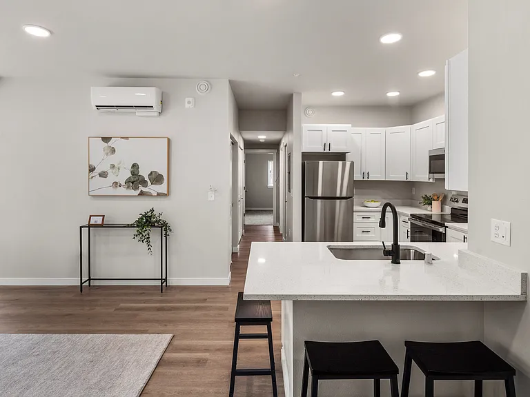 6400 Pacific Ave — Photo 13