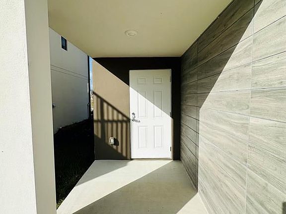 5th image of 1172 NW 3rd St